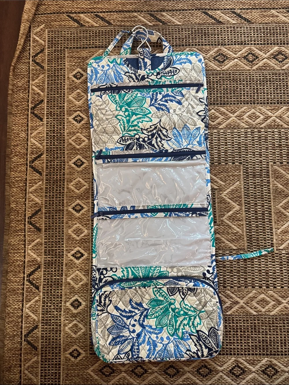 VERA BRADLEY Hanging Travel Organizer Santiago Pattern
